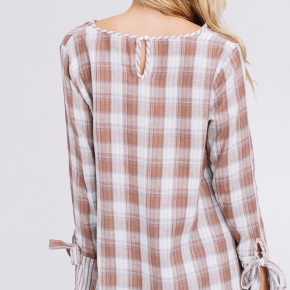 Crescent Plaid Top - Picture 4 of 5